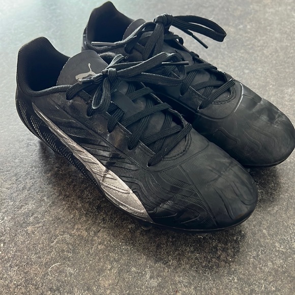 Kids Soccer cleats - Picture 1 of 4